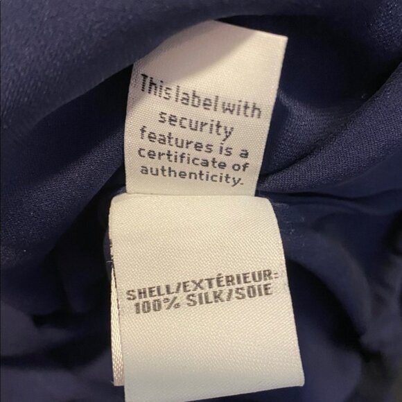 Diane von Furstenberg 100% Silk Sleeveless Blouse – Dark Navy – Size S - Picture 10 of 10